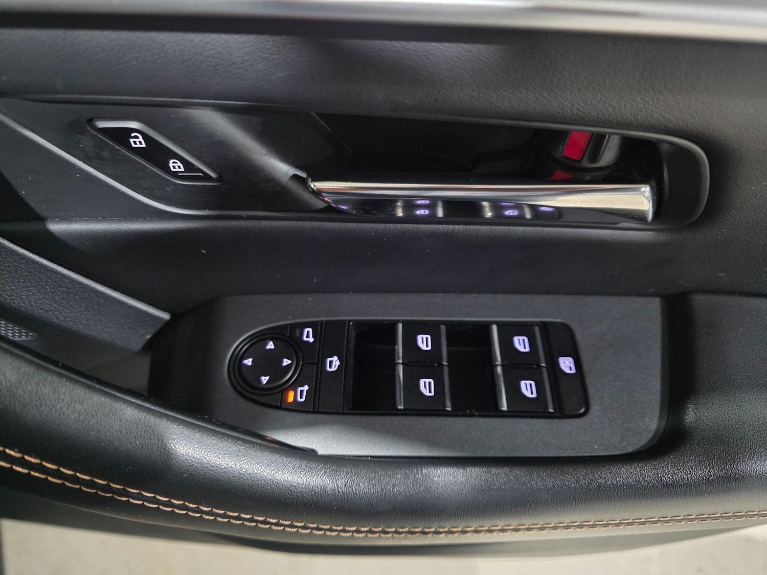 Used Mazda CX-60 2023 for sale - 77119828: Photo 18