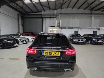 Used Mercedes-Benz C-Class 2015 for sale - 76059230: Photo 4