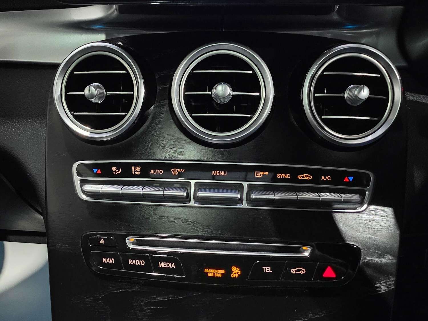 Used Mercedes-Benz GLC 2019 for sale - 77015845: Photo 11