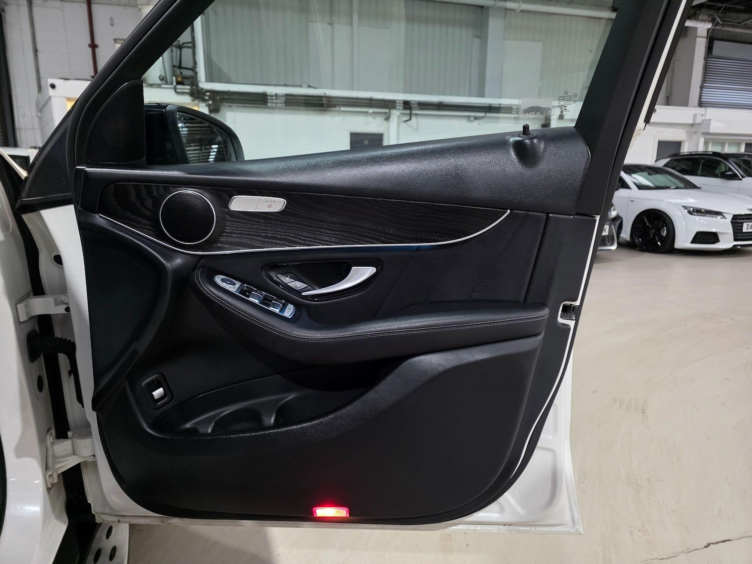 Used Mercedes-Benz GLC 2019 for sale - 77015845: Photo 17