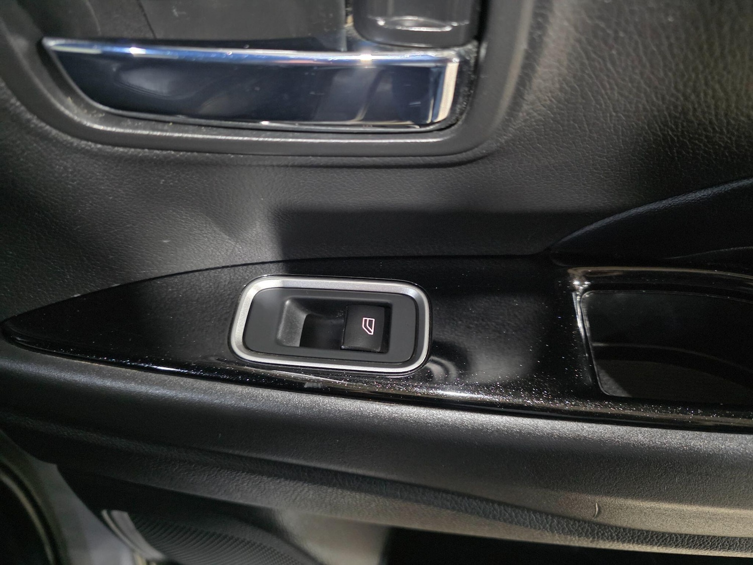 Used Mitsubishi Outlander 2019 for sale - 76728412: Photo 23