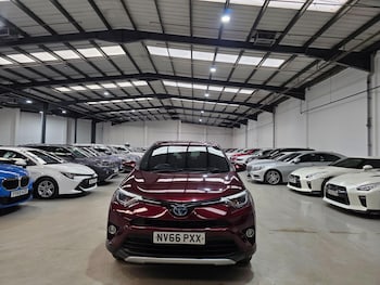 Used Toyota RAV4 2017 for sale - 77808577: Photo