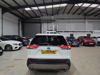 Used Toyota RAV4 2019 for sale - 77331126: Photo