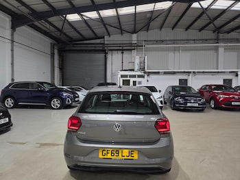 Used Volkswagen Polo 2019 for sale - 77155373: Photo