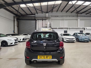 Used Dacia Sandero Stepway 2020 for sale - 79552730: Photo