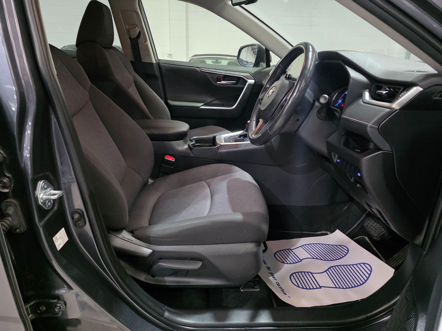 Used Toyota RAV4 2021 for sale - 76993088: Photo 6