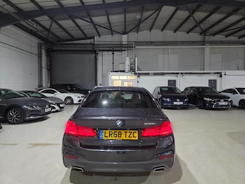 Used BMW 5 Series 2018 for sale - 76801001: Photo