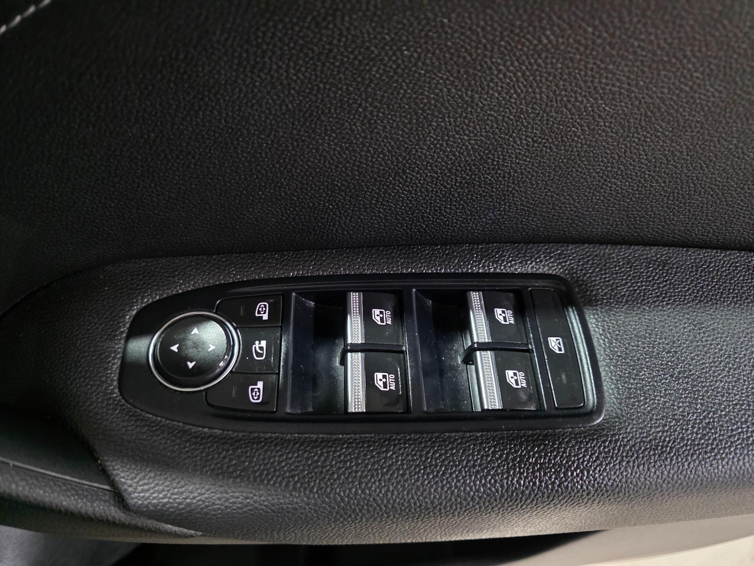 Used Renault Captur 2024 for sale - 77175960: Photo 14