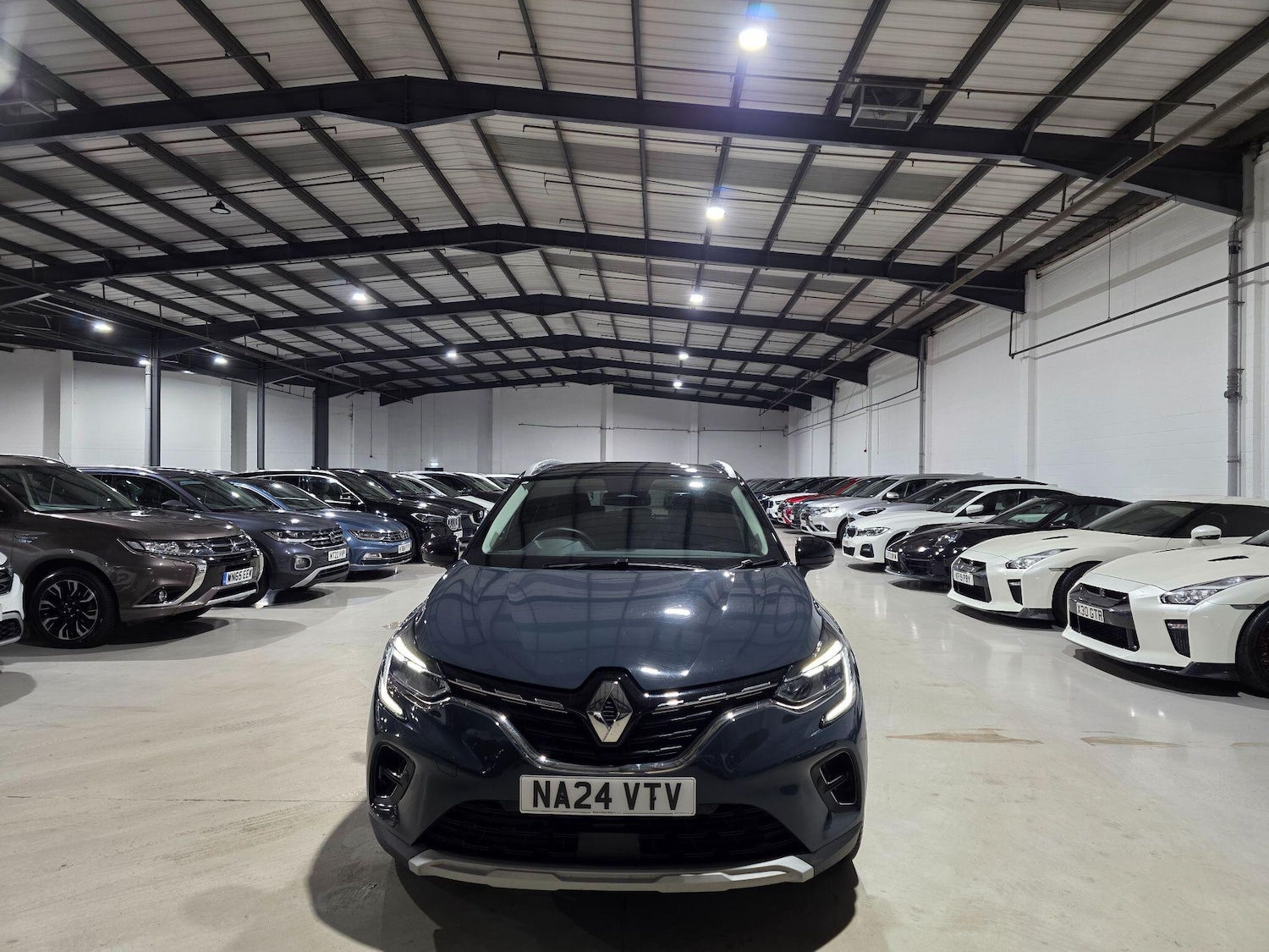 Used Renault Captur 2024 for sale - 77175960: Photo 2