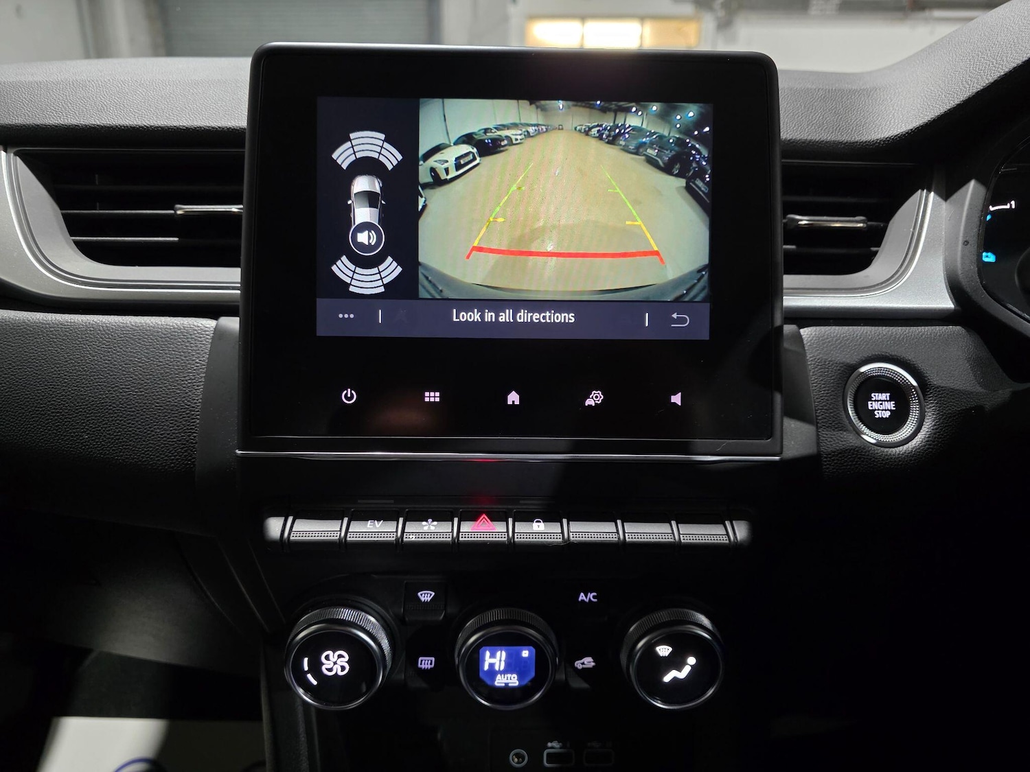 Used Renault Captur 2024 for sale - 77175960: Photo 8