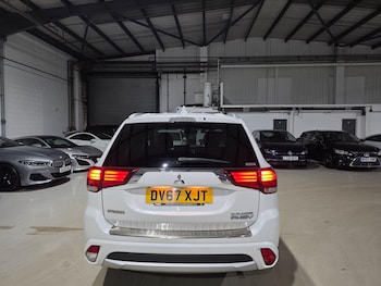 Used Mitsubishi Outlander 2017 for sale - 76887173: Photo