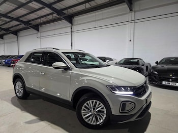 Used Volkswagen T-Roc 2022 for sale - 76592081: Photo