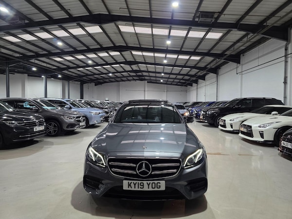 Used Mercedes-Benz E Class 2019 for sale - 75990781: Photo 2