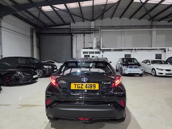 Used Toyota C-HR 2021 for sale - 77839042: Photo