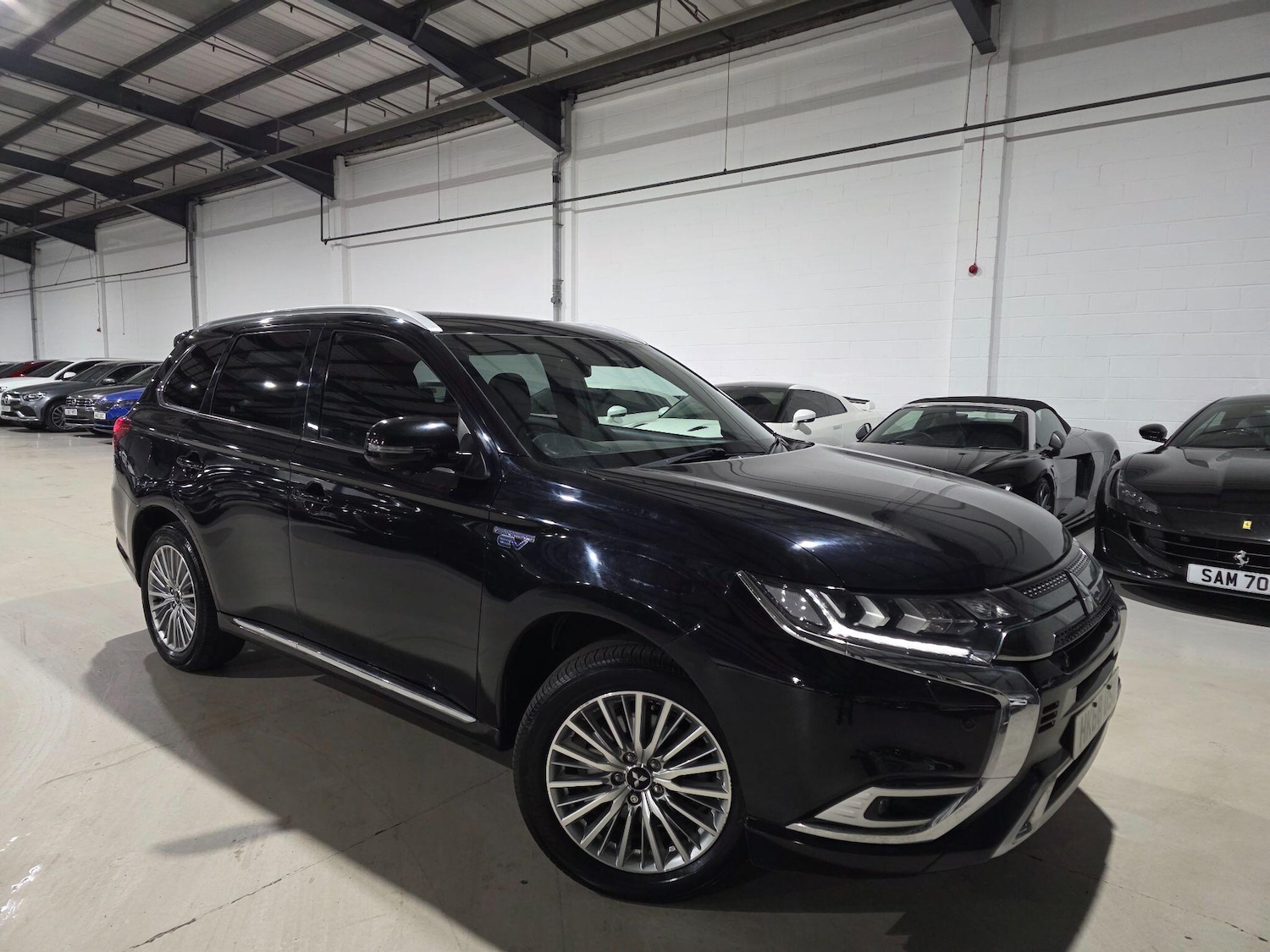 Used Mitsubishi Outlander 2018 for sale - 76284152: Photo 3