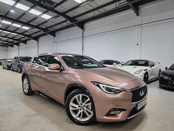 Used Infiniti Q30 2016 for sale - 77824590: Photo