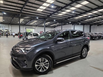 2017 (17) - 2.5 VVT-h Business Edition Plus CVT Euro 6 (s/s) 5dr (Safety Sense, Nav)