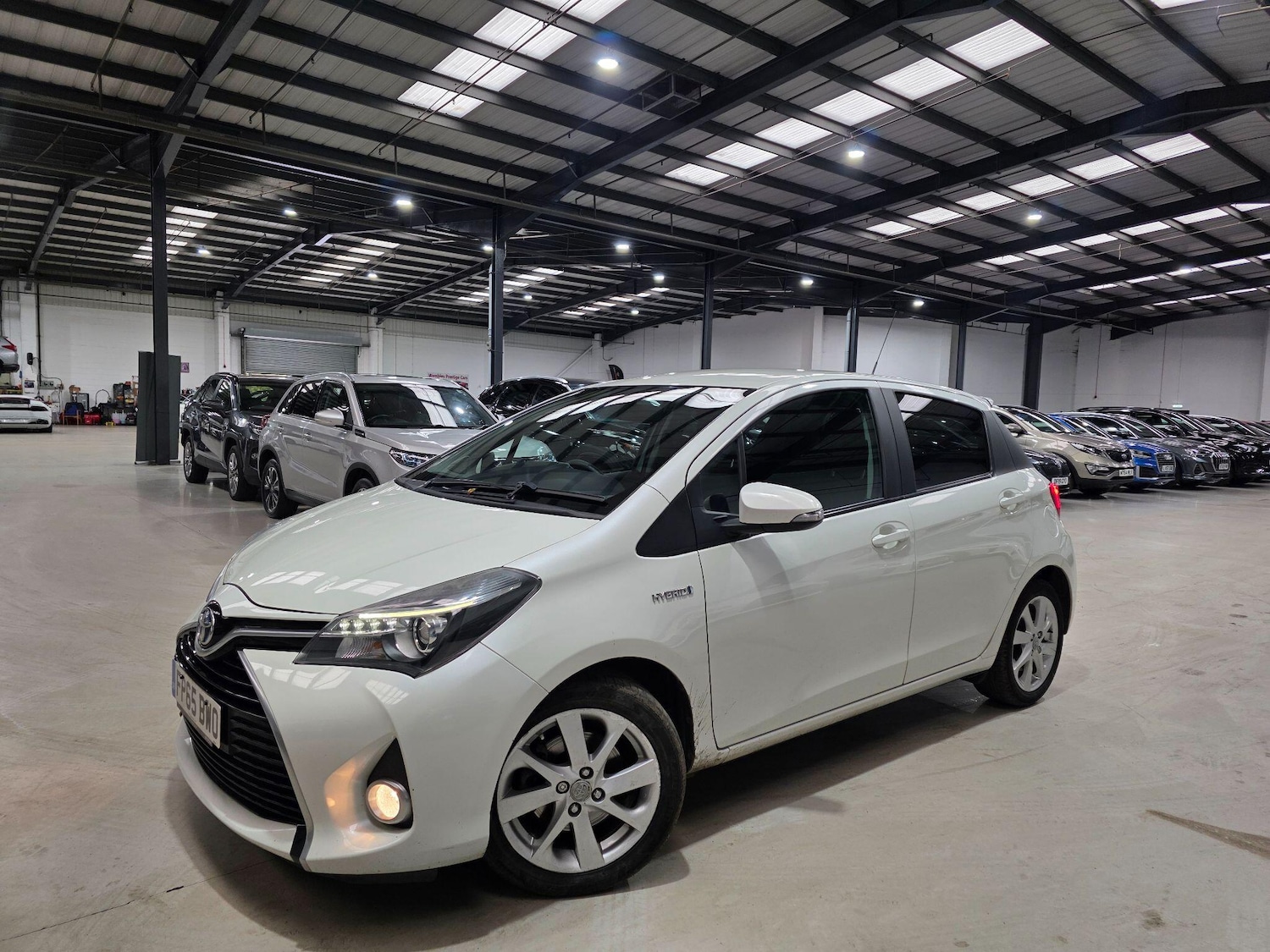 Used Toyota Yaris 2015 for sale - 76283180: Photo 1