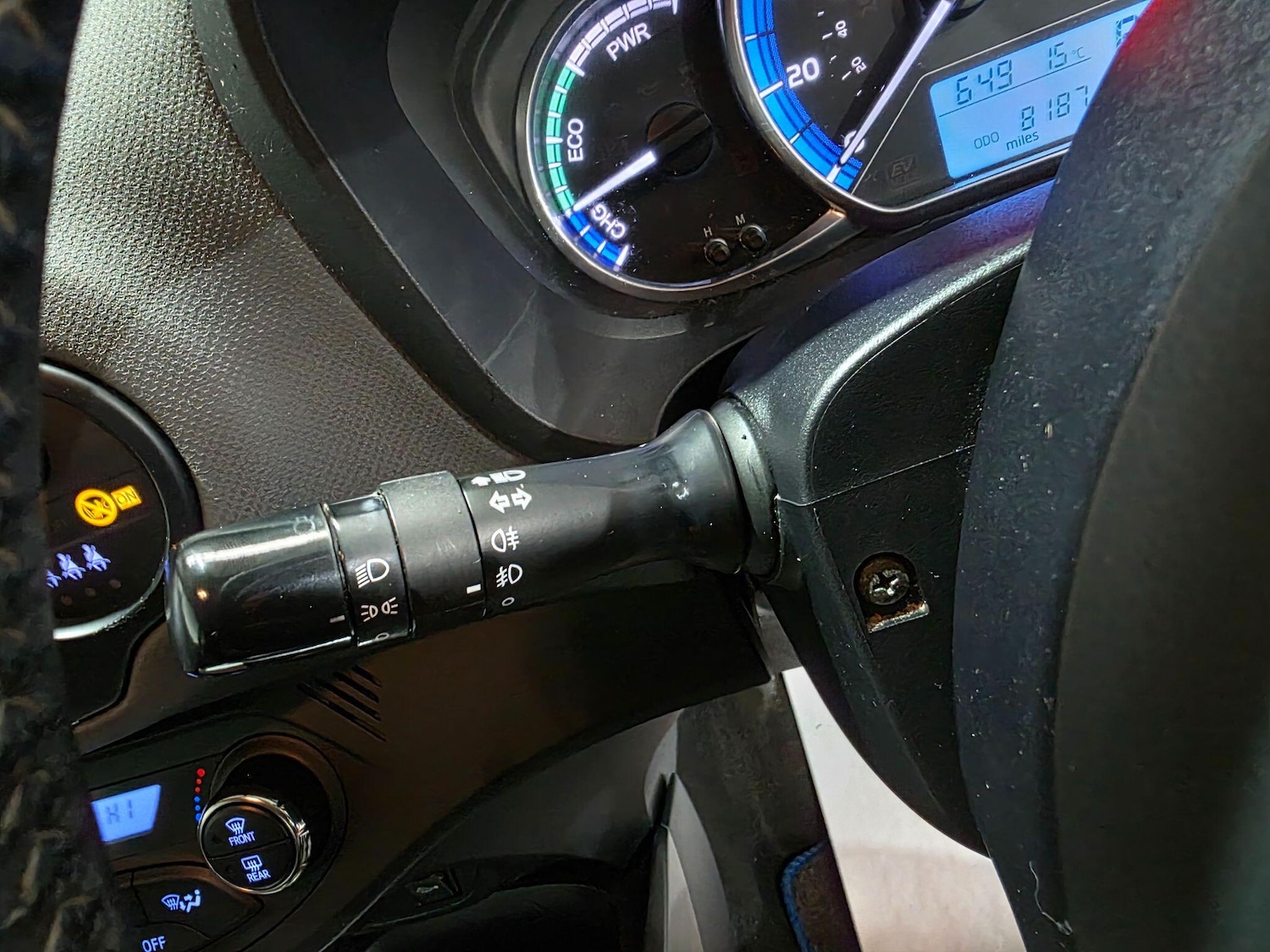 Used Toyota Yaris 2015 for sale - 76283180: Photo 18