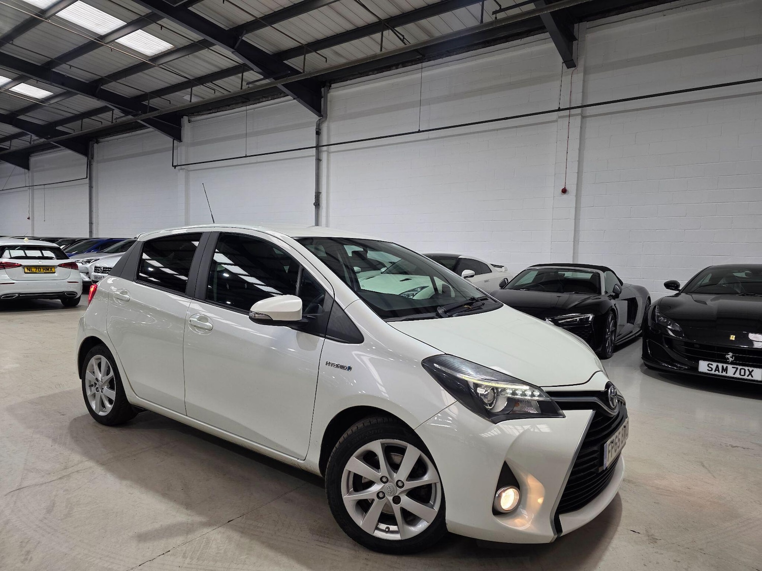Used Toyota Yaris 2015 for sale - 76283180: Photo 3