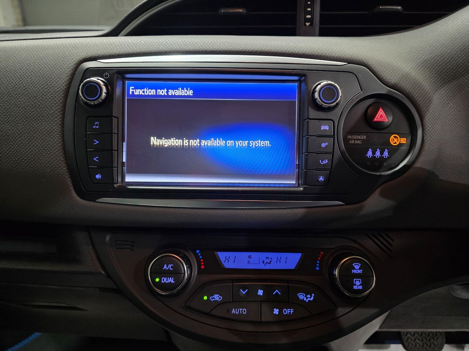 Used Toyota Yaris 2015 for sale - 76283180: Photo 7