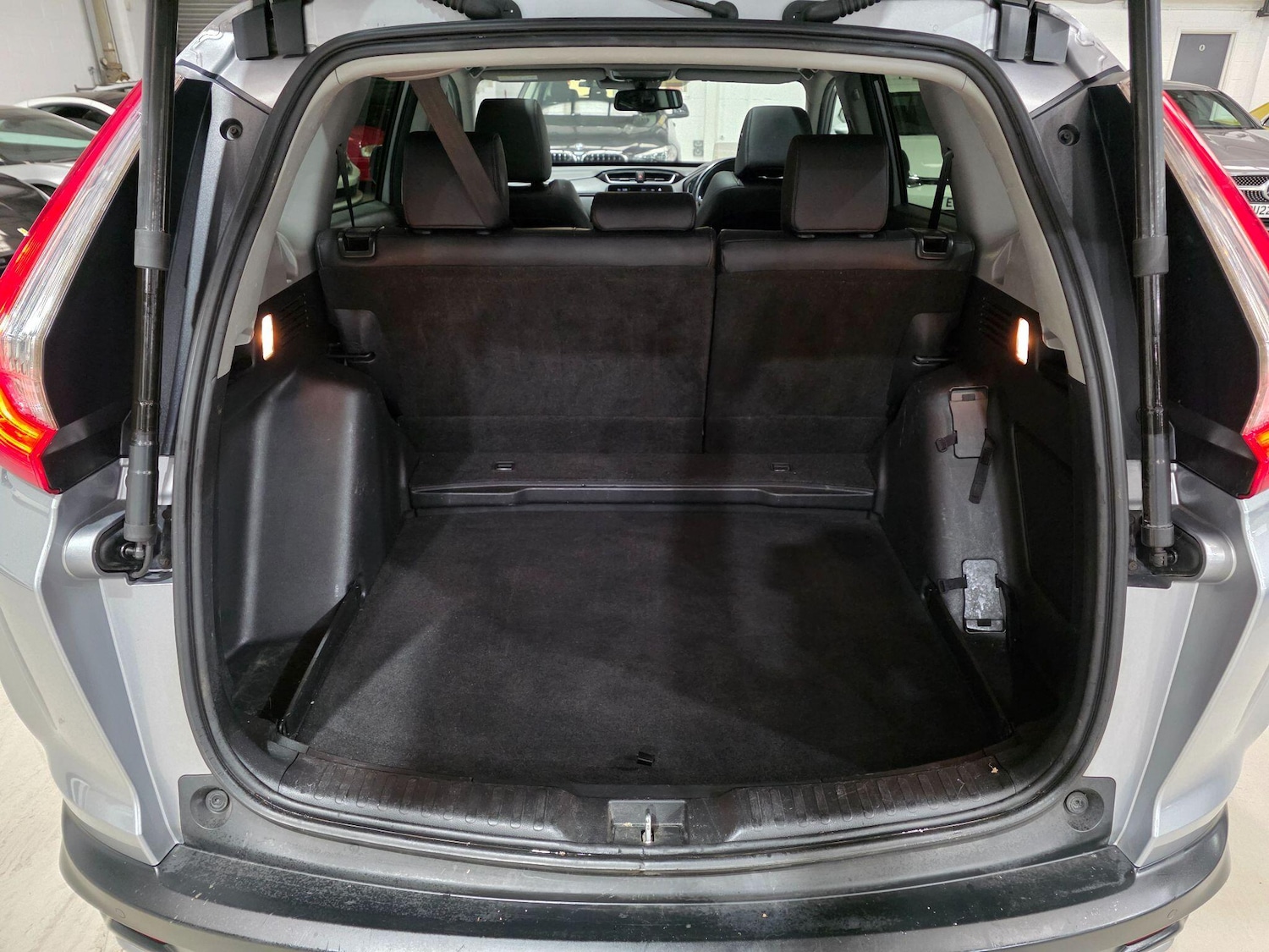 Used Honda CR-V 2019 for sale - 76259822: Photo 32
