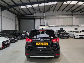 Used Kia Carens 2017 for sale - 78301664: Photo