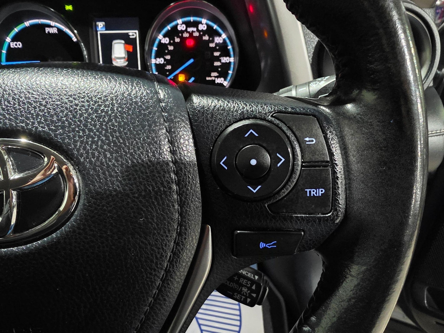 Used Toyota RAV4 2018 for sale - 77119943: Photo 17