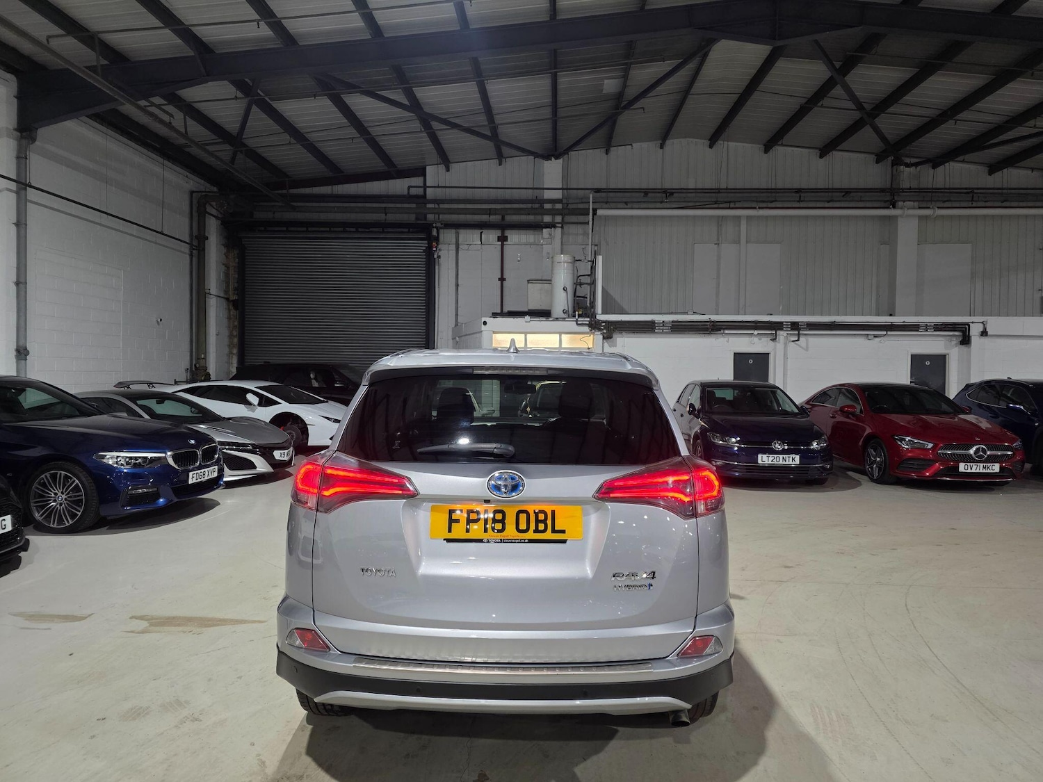 Used Toyota RAV4 2018 for sale - 77119943: Photo 4