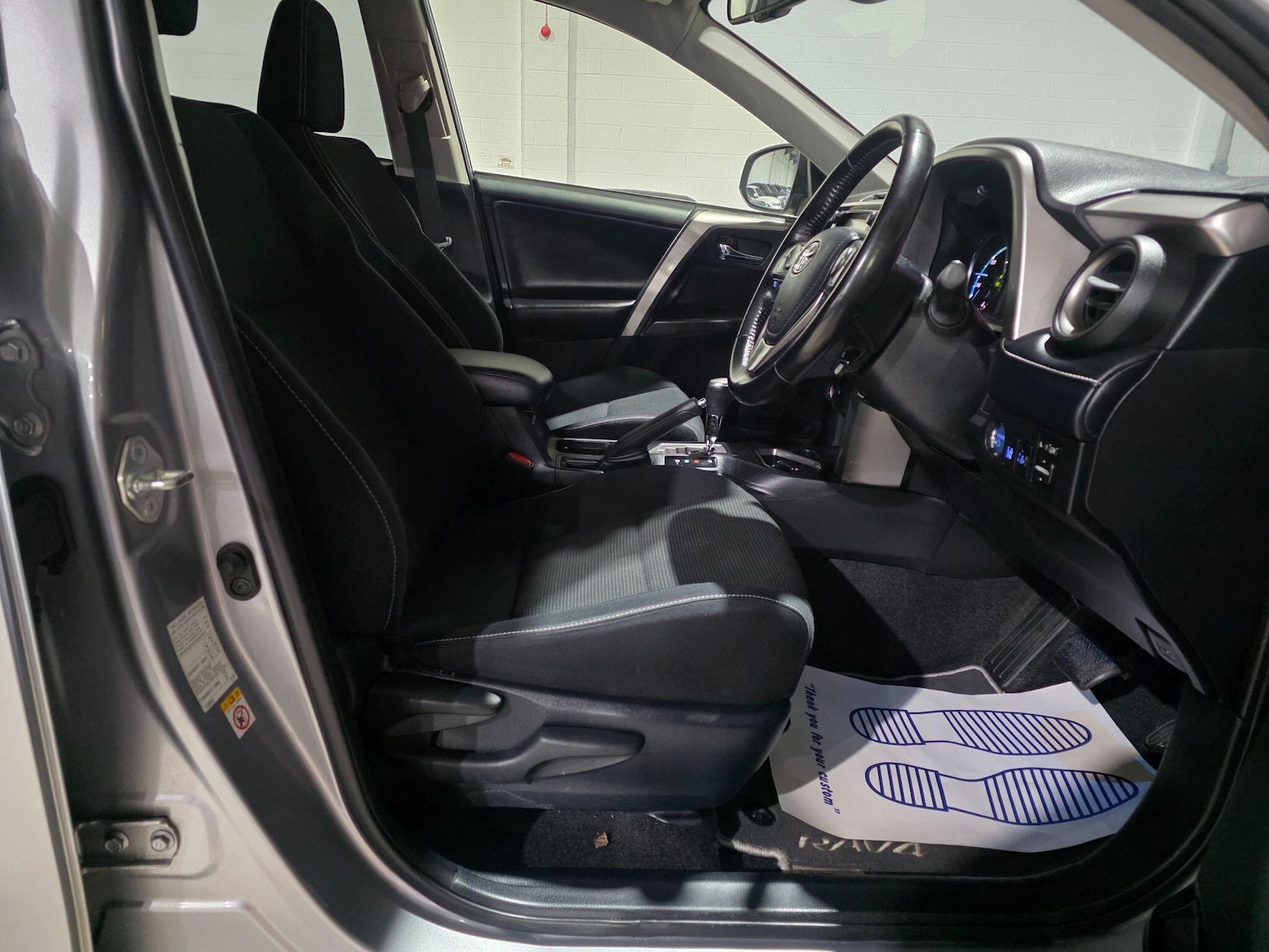 Used Toyota RAV4 2018 for sale - 77119943: Photo 6