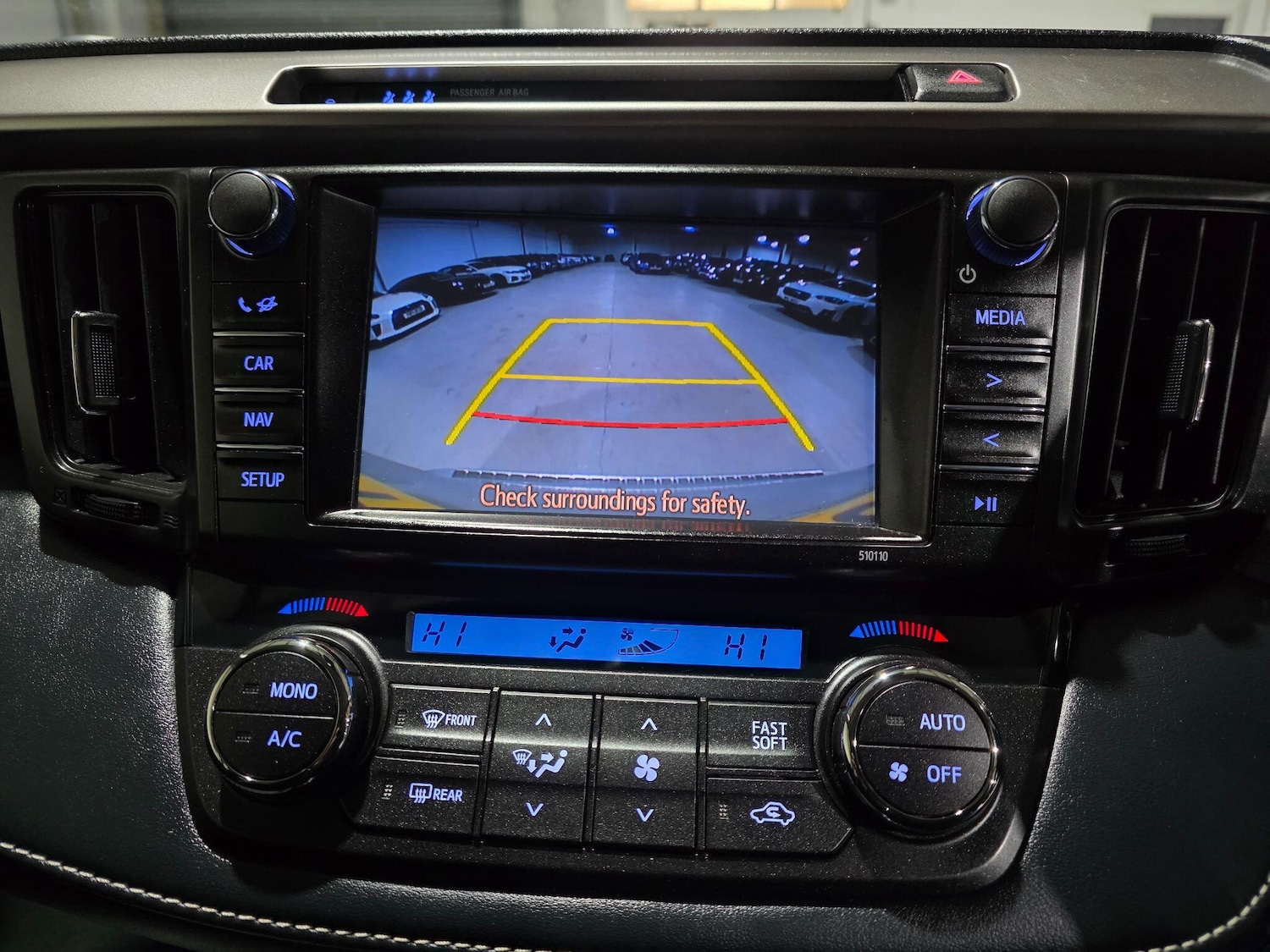 Used Toyota RAV4 2018 for sale - 77119943: Photo 8