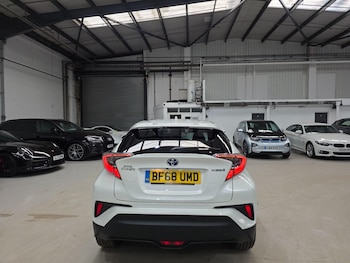 Used Toyota C-HR 2018 for sale - 77809024: Photo