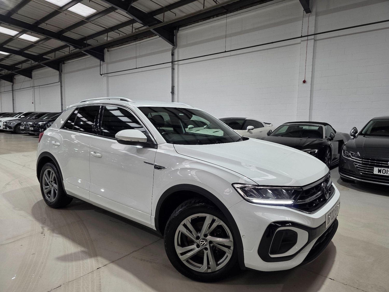 Used Volkswagen T-Roc 2022 for sale - 76823418: Photo 3