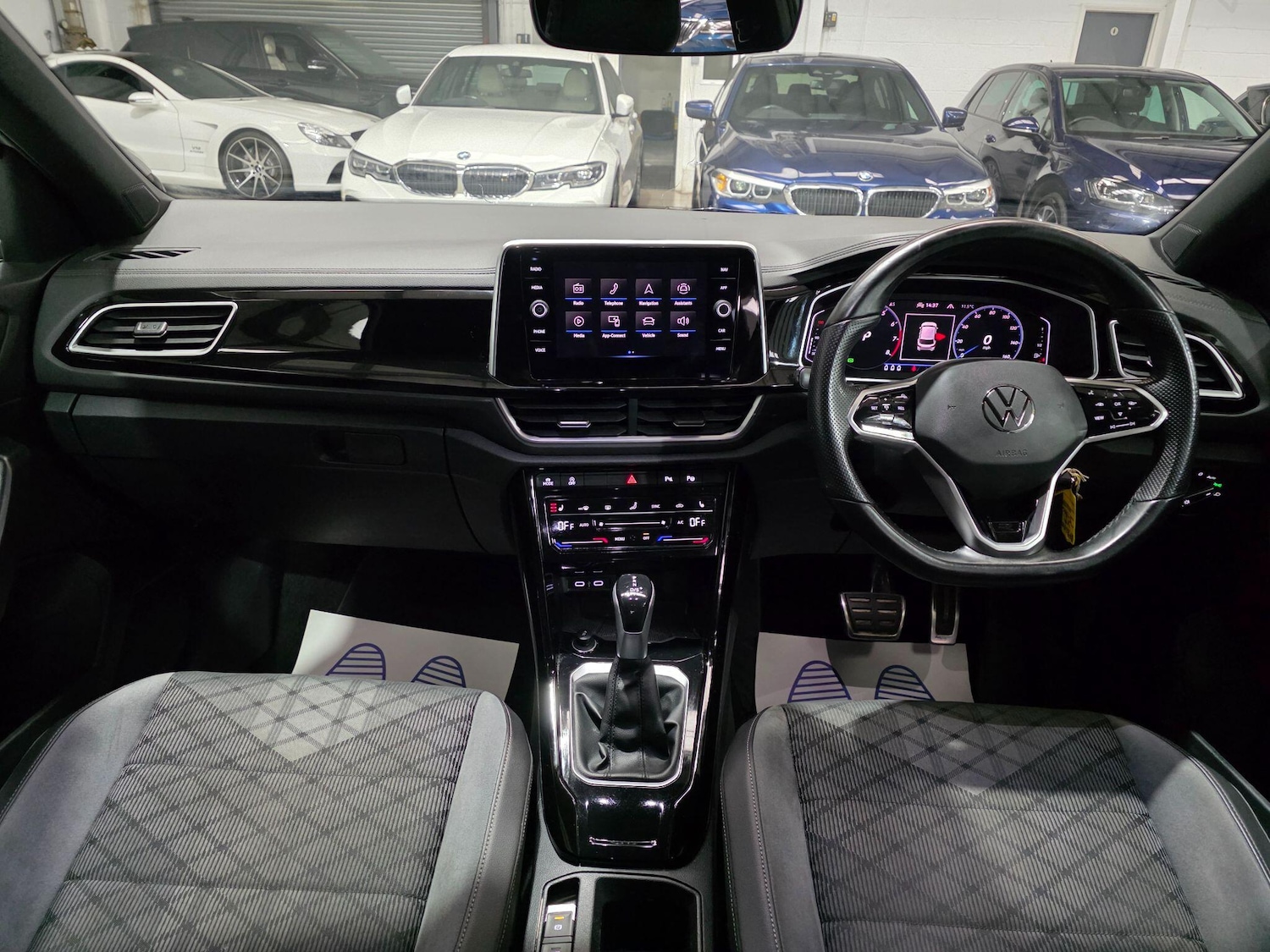 Used Volkswagen T-Roc 2022 for sale - 76823418: Photo 5