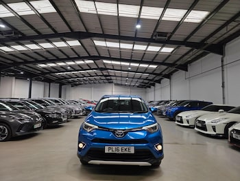 Used Toyota RAV4 2016 for sale - 79303397: Photo