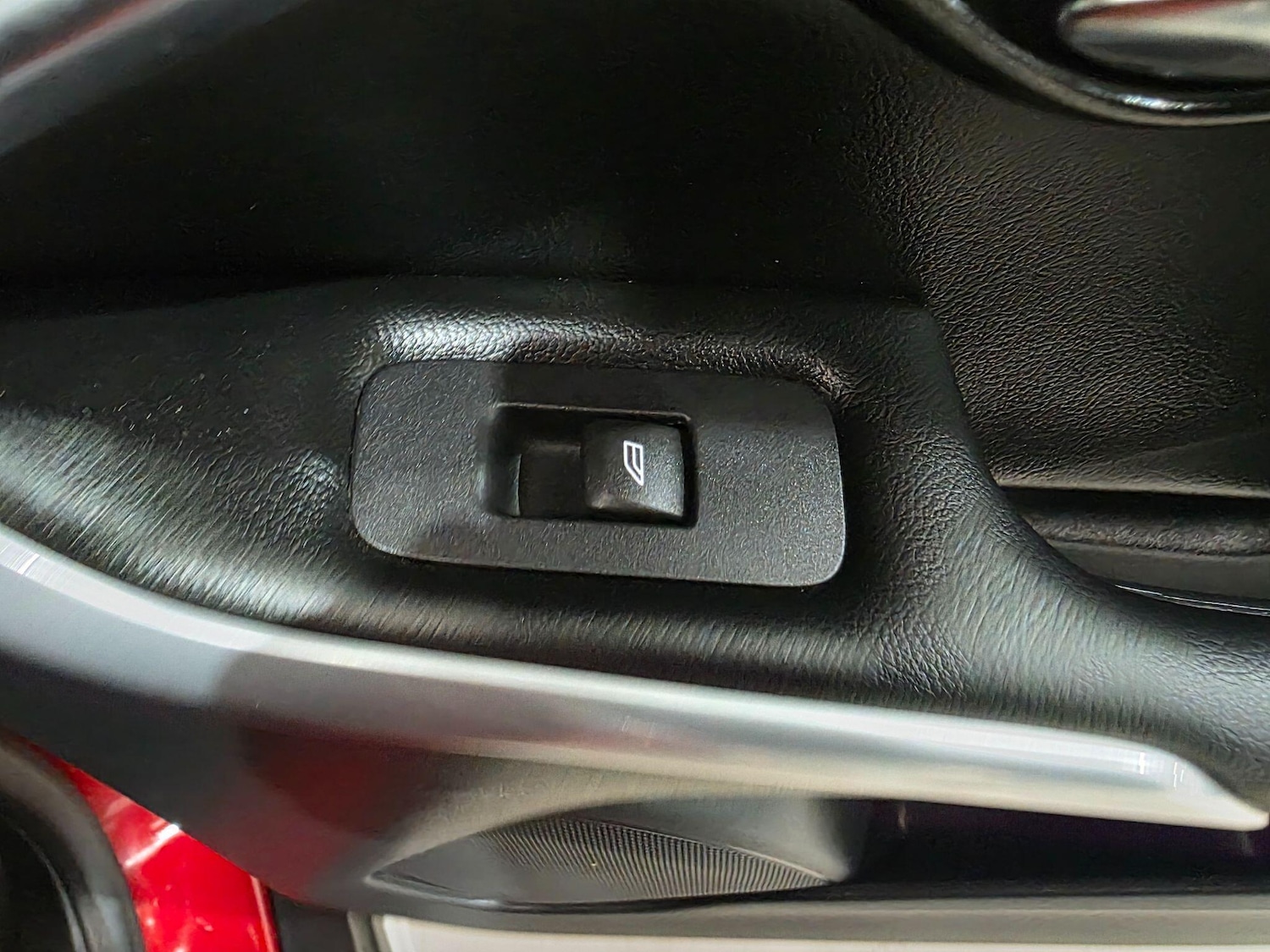 Used Volvo V40 Cross Country 2018 for sale - 76032285: Photo 20