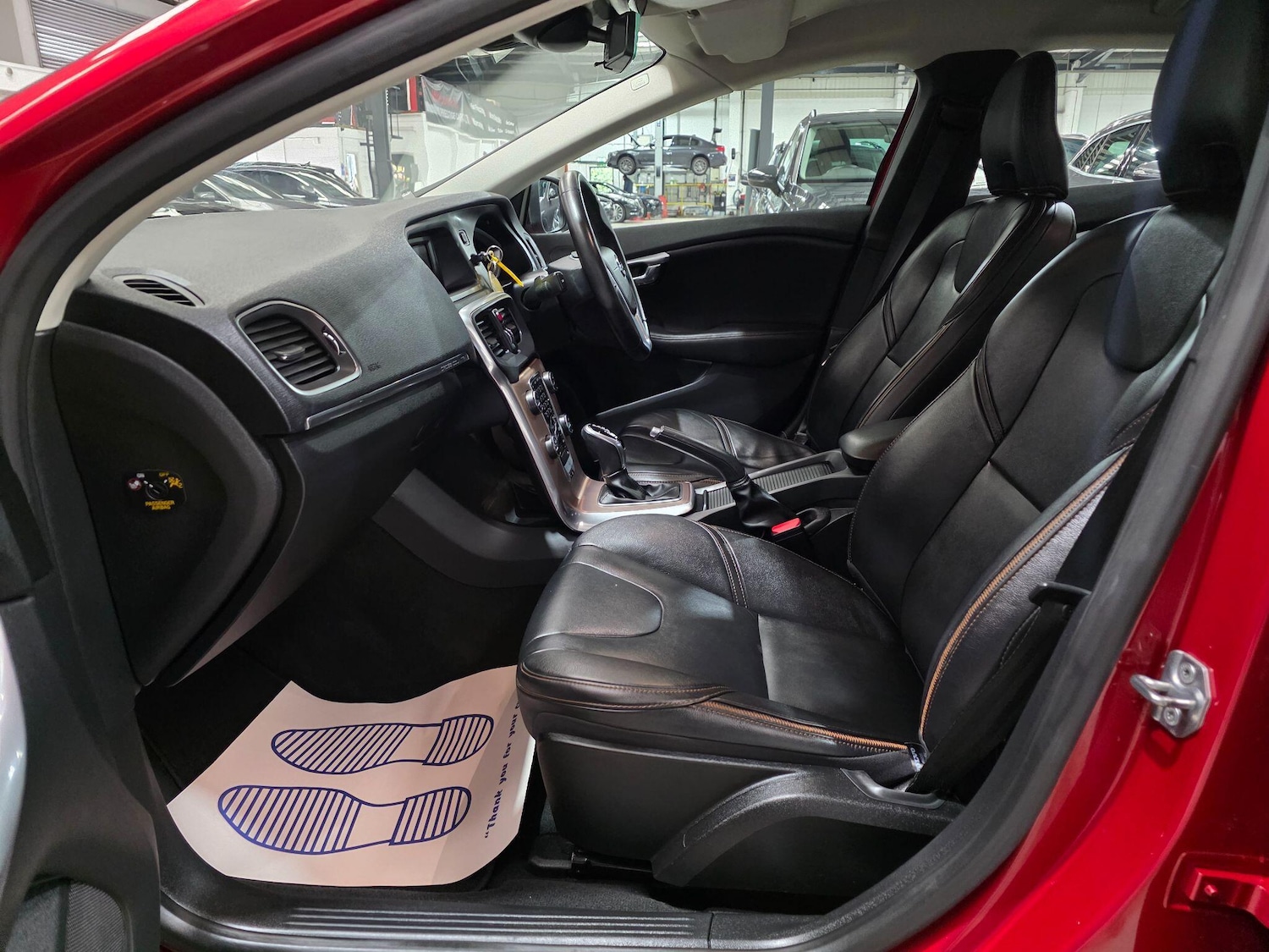 Used Volvo V40 Cross Country 2018 for sale - 76032285: Photo 23