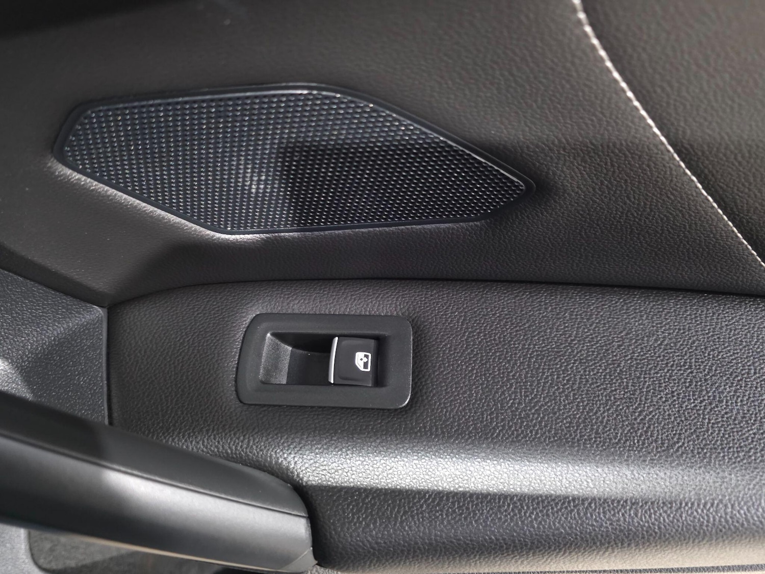 Used Volkswagen Tiguan 2022 for sale - 77066925: Photo 25