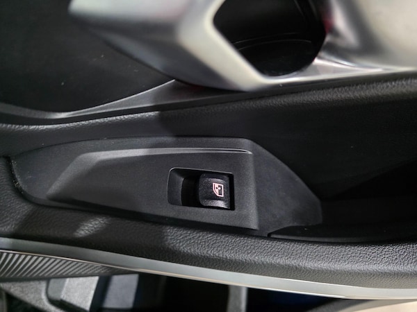 Used BMW 3 Series 2022 for sale - 76136048: Photo 24