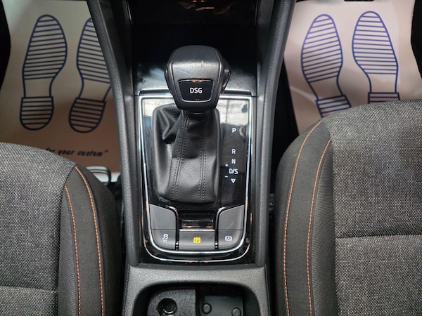 Used Skoda Karoq 2021 for sale - 75430376: Photo 12