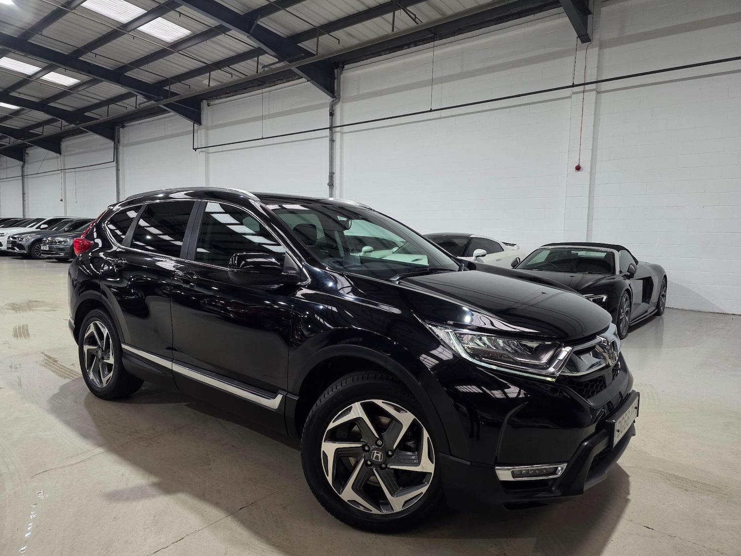 Used Honda CR-V 2018 for sale - 76823455: Photo 3