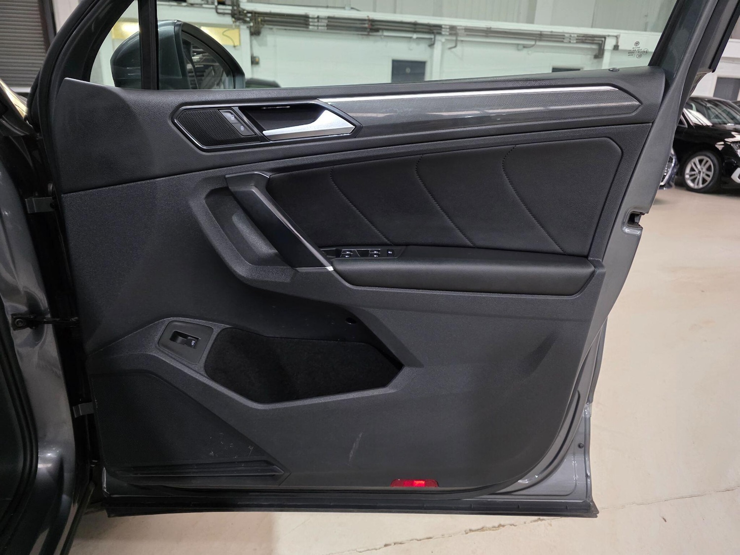 Used Volkswagen Tiguan 2017 for sale - 76988883: Photo 17