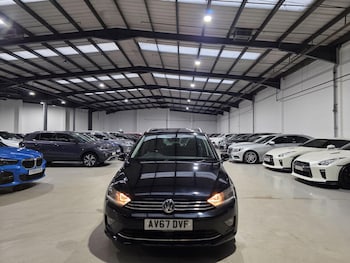 Used Volkswagen Golf SV 2017 for sale - 77793871: Photo