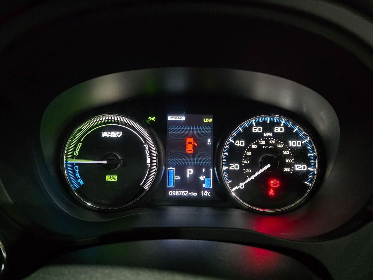 Used Mitsubishi Outlander 2016 for sale - 76832925: Photo 12