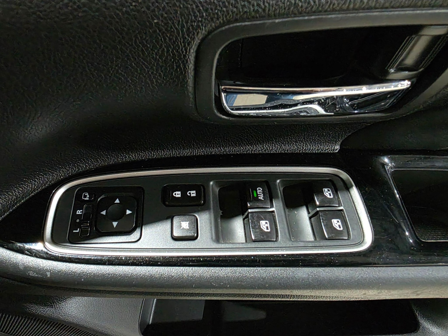 Used Mitsubishi Outlander 2016 for sale - 76832925: Photo 15