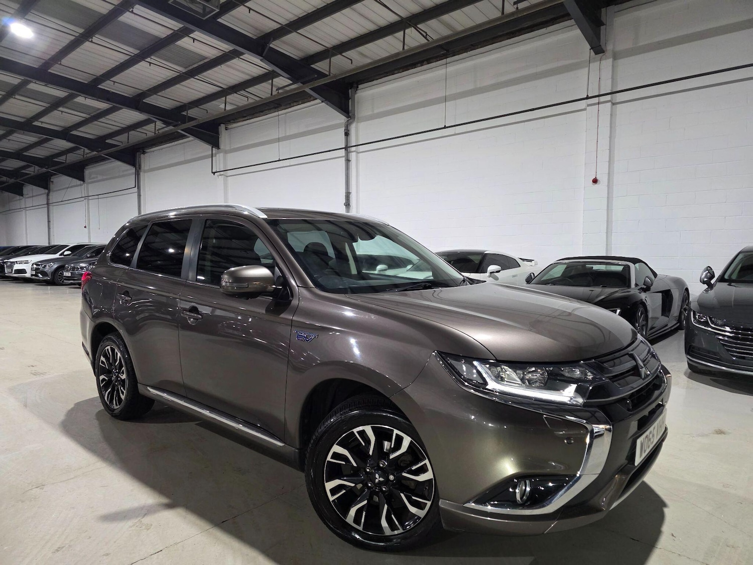 Used Mitsubishi Outlander 2016 for sale - 76832925: Photo 3