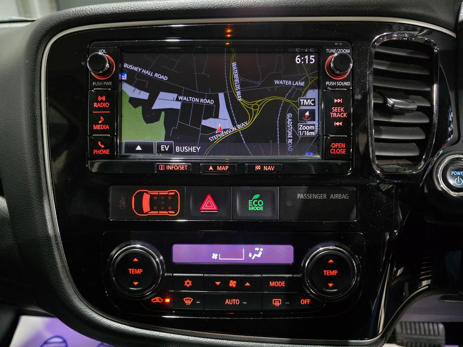 Used Mitsubishi Outlander 2016 for sale - 76832925: Photo 8