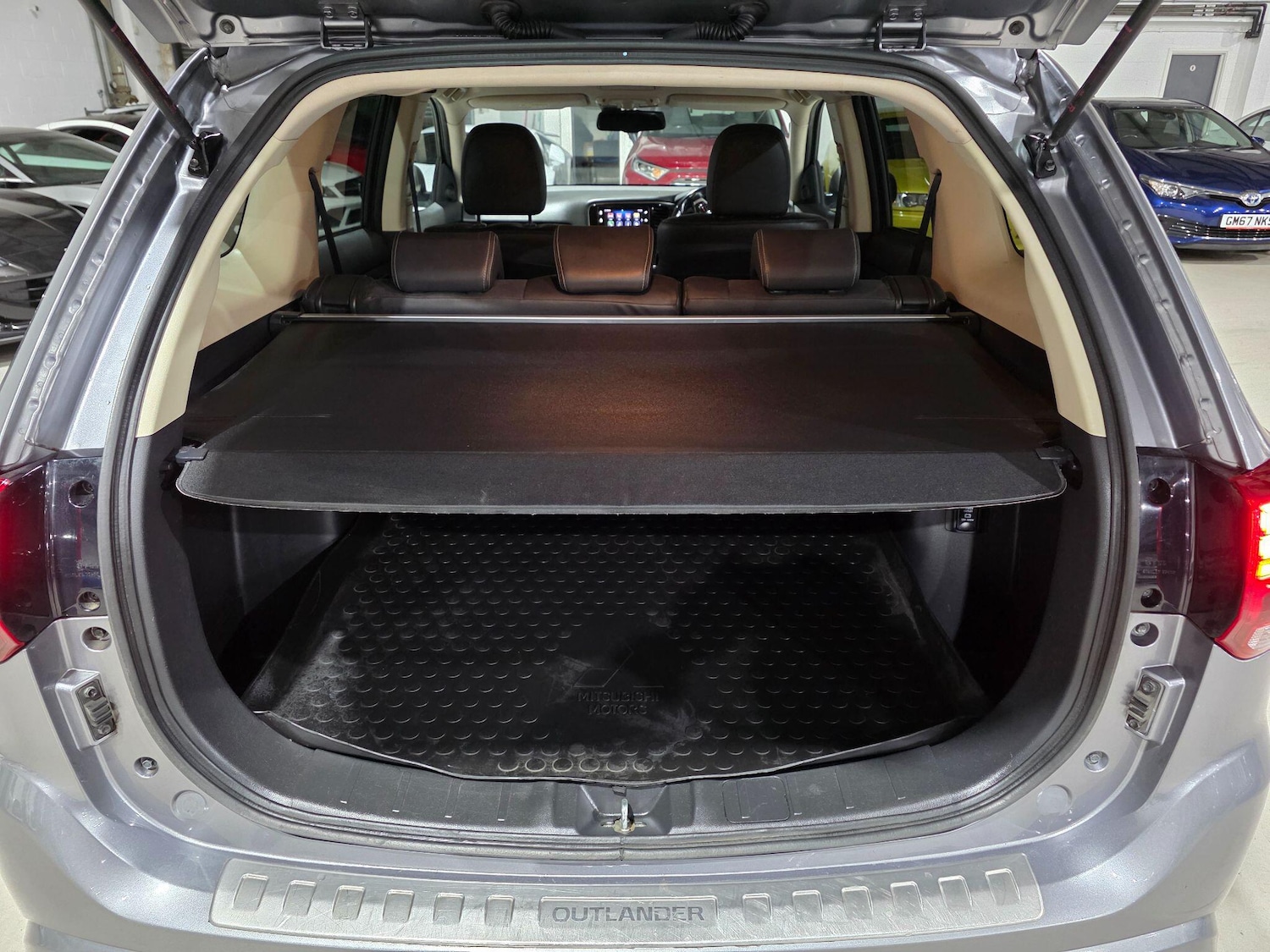 Used Mitsubishi Outlander 2018 for sale - 76398776: Photo 25