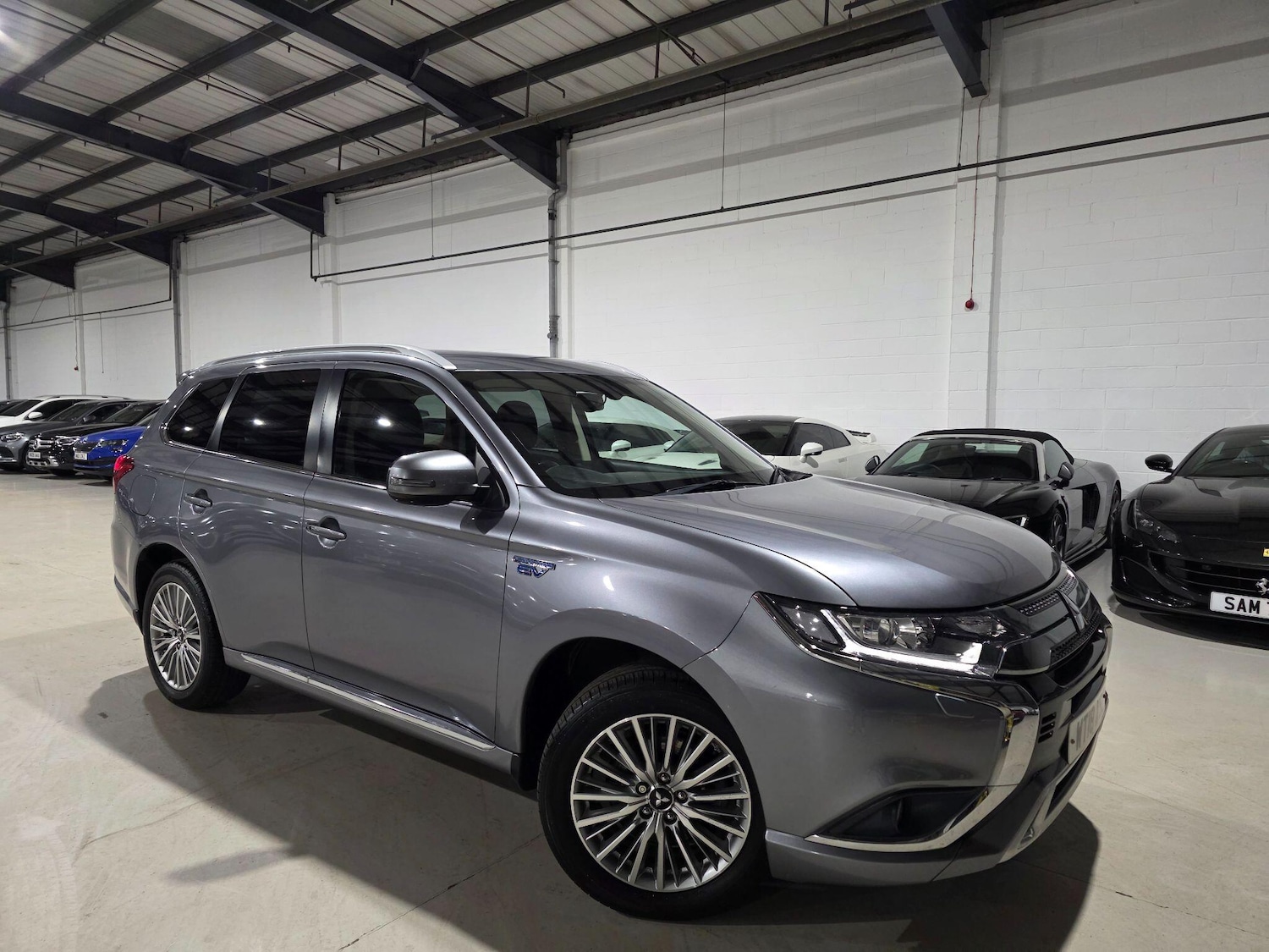Used Mitsubishi Outlander 2018 for sale - 76398776: Photo 3