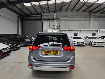 Used Mitsubishi Outlander 2018 for sale - 77925907: Photo